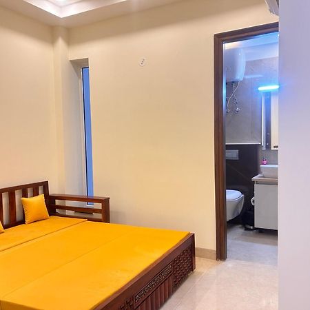 Lime Tree Service Apartment - Medanta Medicity, คูร์เคาน์ ภายนอก รูปภาพ
