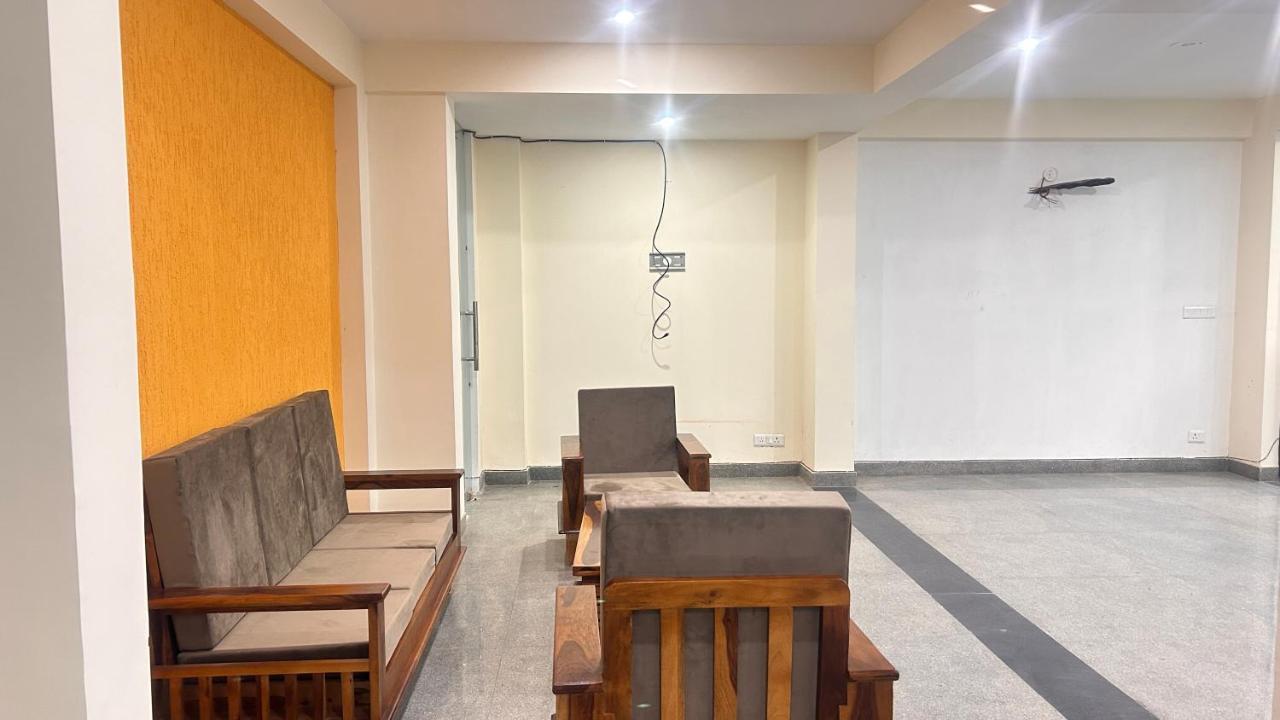 Lime Tree Service Apartment - Medanta Medicity, คูร์เคาน์ ภายนอก รูปภาพ