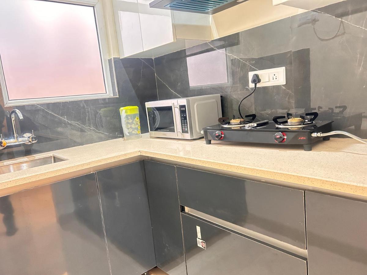 Lime Tree Service Apartment - Medanta Medicity, คูร์เคาน์ ภายนอก รูปภาพ