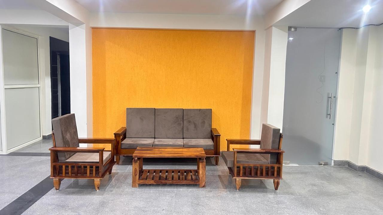 Lime Tree Service Apartment - Medanta Medicity, คูร์เคาน์ ภายนอก รูปภาพ