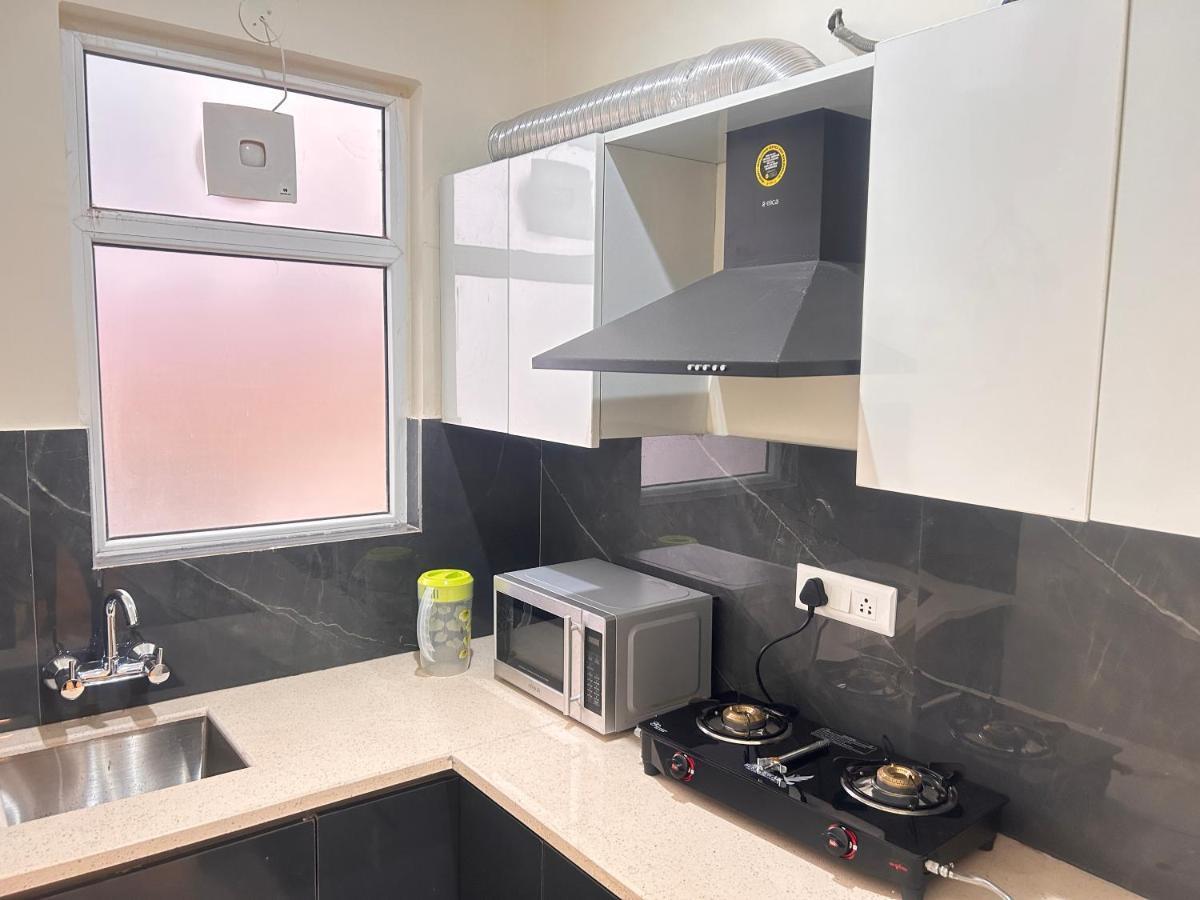 Lime Tree Service Apartment - Medanta Medicity, คูร์เคาน์ ภายนอก รูปภาพ