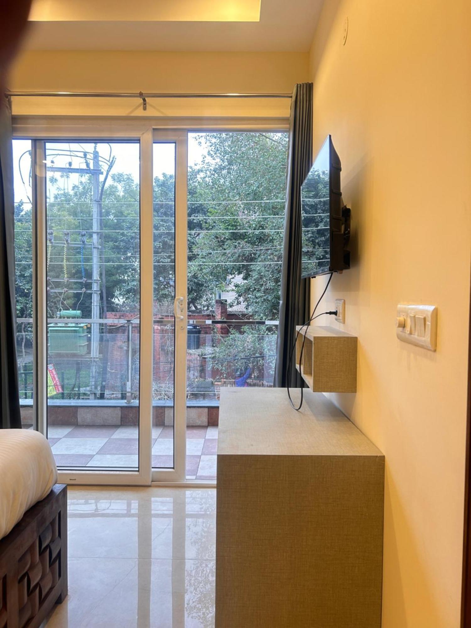 Lime Tree Service Apartment - Medanta Medicity, คูร์เคาน์ ภายนอก รูปภาพ